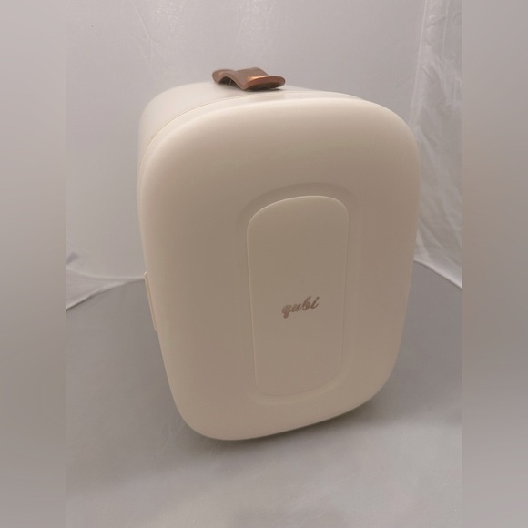 Qubi | Cream Portable Storage Case with Leather Top Handle - Picture 1 of 4
